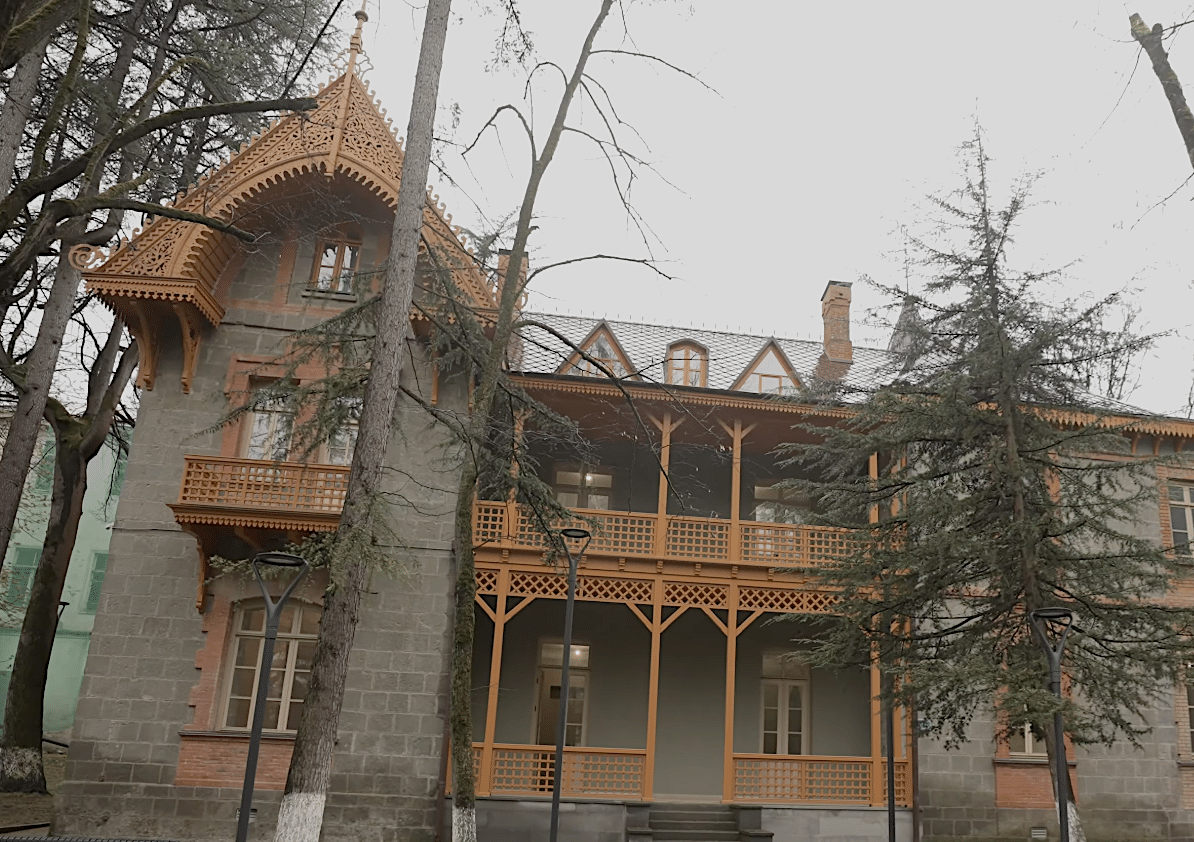 History of One Building - The New Cavalry House